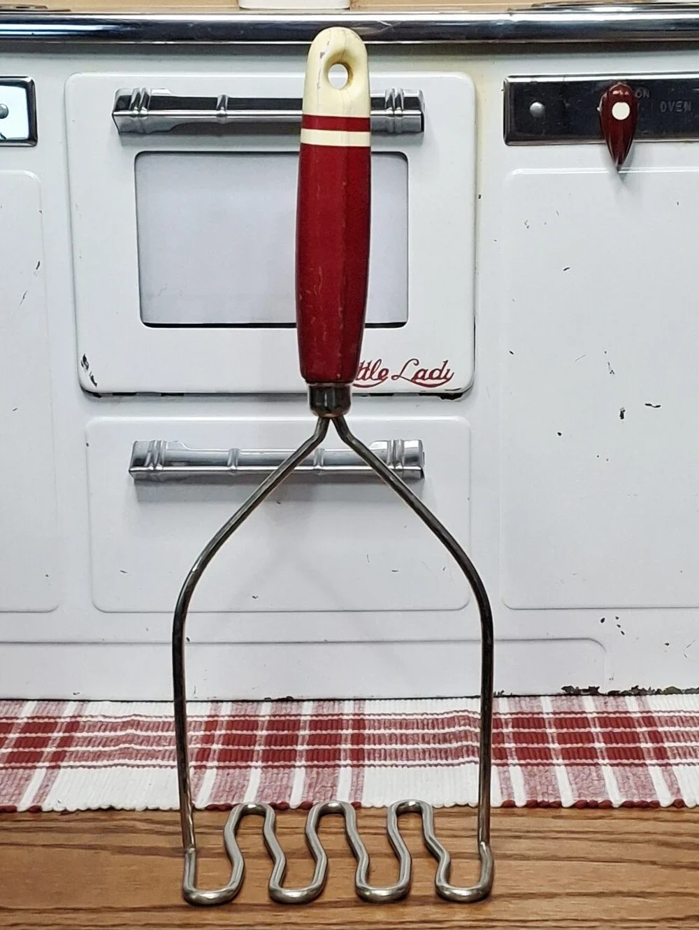 Vintage wavy potato